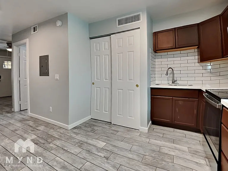 12707 W Tasha Dr #4 — Photo 4