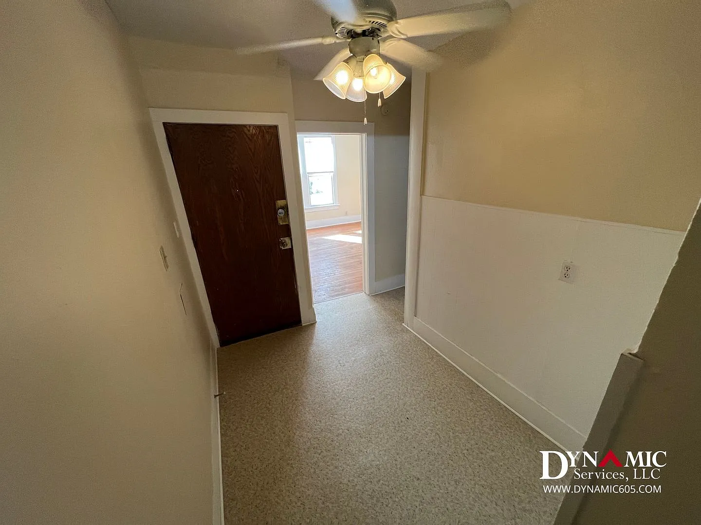434 N Spring Ave | All Utilities Paid by Landlord — Photo 4