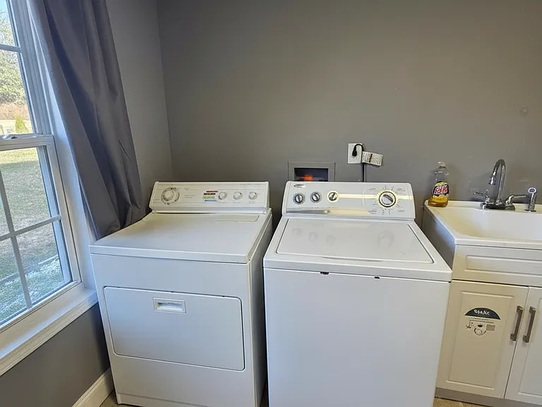 449 Bramlett Way #B — Photo 9