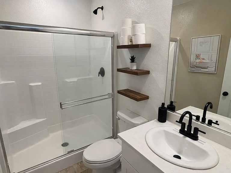 5161 Rowel St — Photo 12