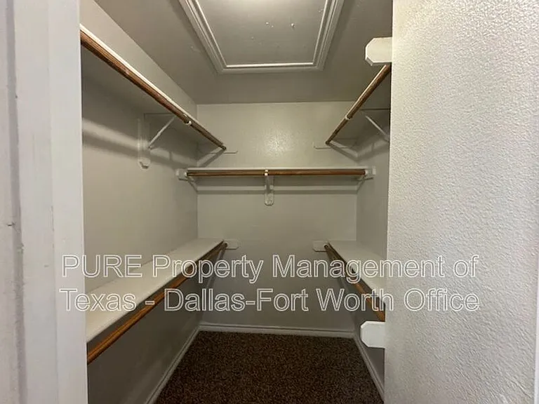 4008 Cottage Park Ct — Photo 9