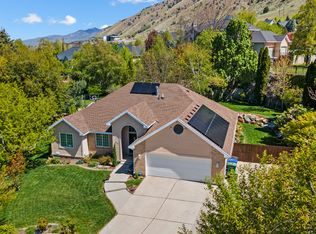 745 Foxridge Dr, Providence, UT 84332