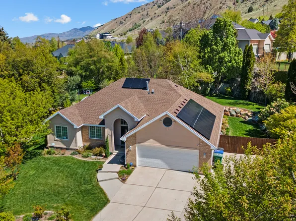 745 Foxridge Dr, Providence, UT 84332