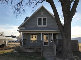 213 4th St, Wakeeney, KS 67672