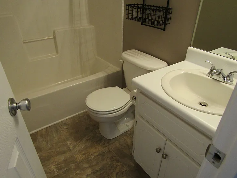 158 Woodmere Dr — Photo 9