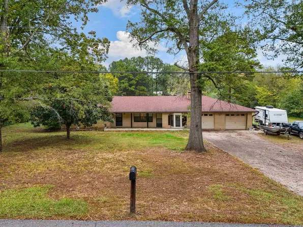 104 N Woodland Dr, Conway, AR 72032