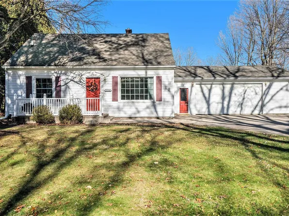 1711 W Clinton St, Goshen, IN 46526