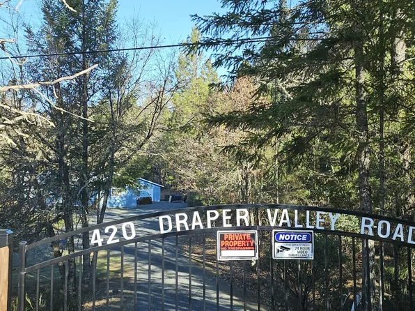 420 Draper Valley Rd, Selma, OR 97538