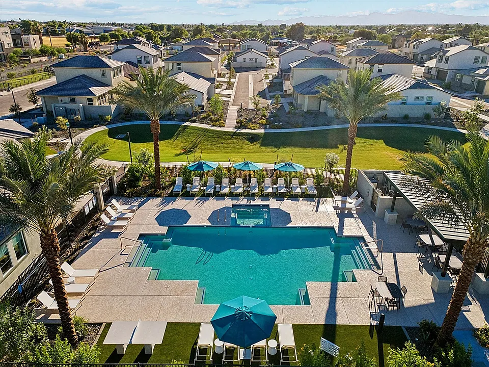 Rev3 at Avondale Station | Homes for Rent