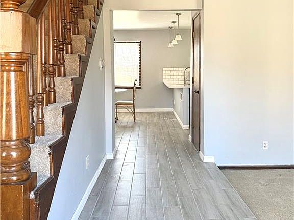 3rd image of 1508 Hale Ave