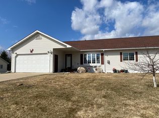 203 Jefferson St, Buhl, MN 55713