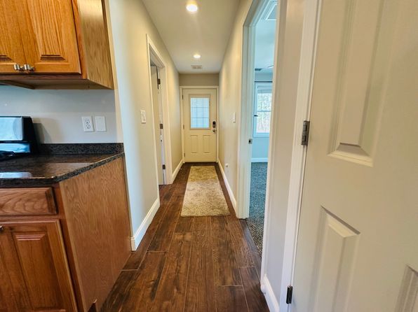 136 Wood St #2