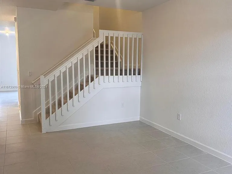 23022 SW 130th Ave — Photo 7