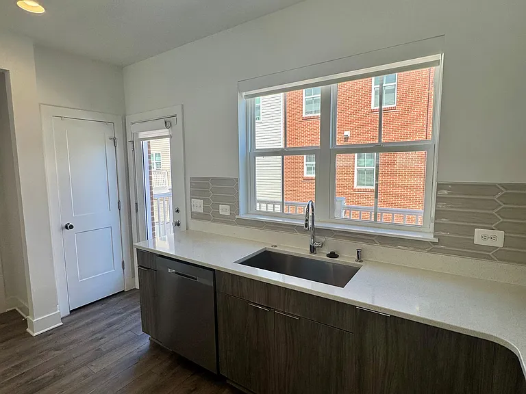 1228 Wynton Pl NE — Photo 18