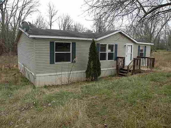2nd image of 123 Hilltop St