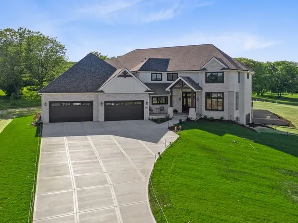 7688 Badger Run Ct, Verona, WI 53593