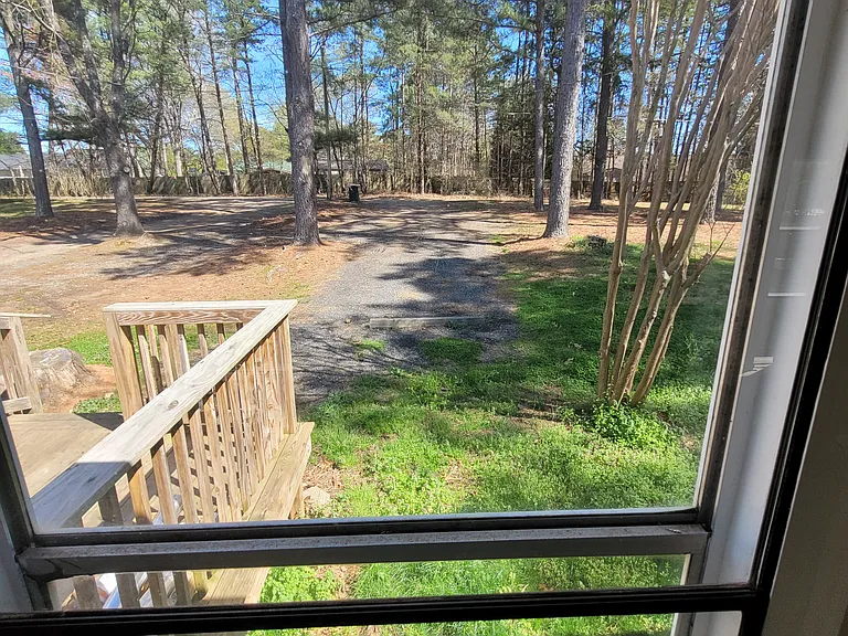 Lockhart Farm Ln — Photo 1