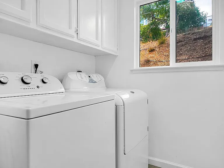 430 Erlin Dr — Photo 20