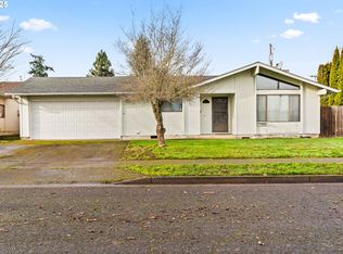 798 Driftwood Dr, Eugene, OR 97402