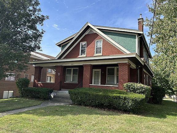 2nd image of 3147 Glenmore Ave