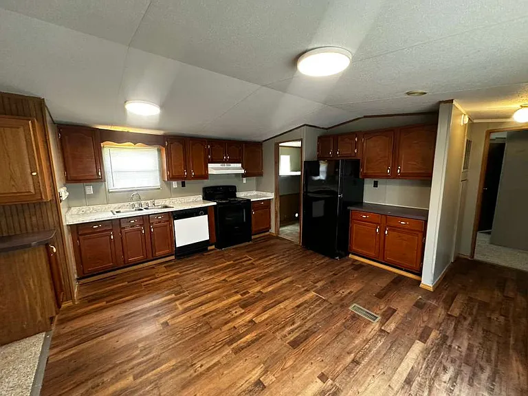 Magnolia Ridge — Photo 22