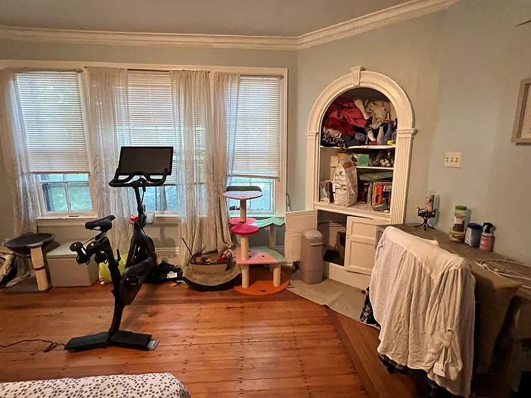 16 Braemore Rd #1 — Photo 3