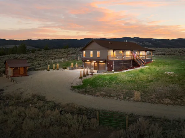 5265 Lucky Ln, Stevensville, MT 59870