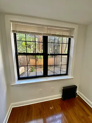 Rented by Douglas Elliman | media 16