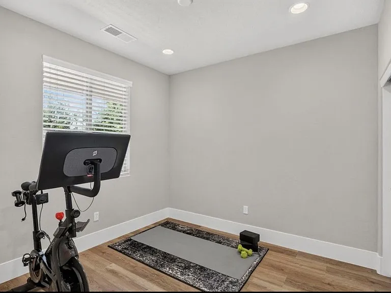 1024 N Silver Lode Ave — Photo 12