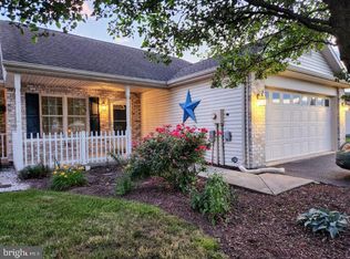 225 Lantern Ln, Chambersburg, PA 17201