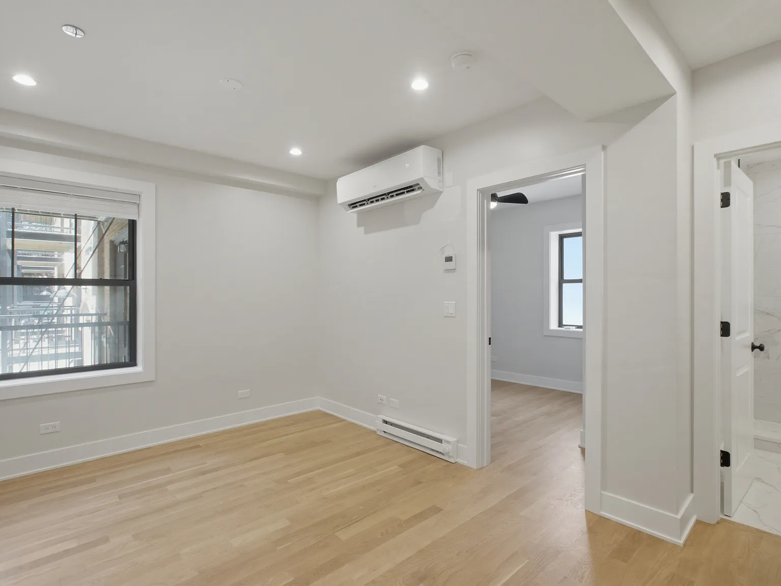 1 bed, 900 sqft, $2,295 — Photo 4