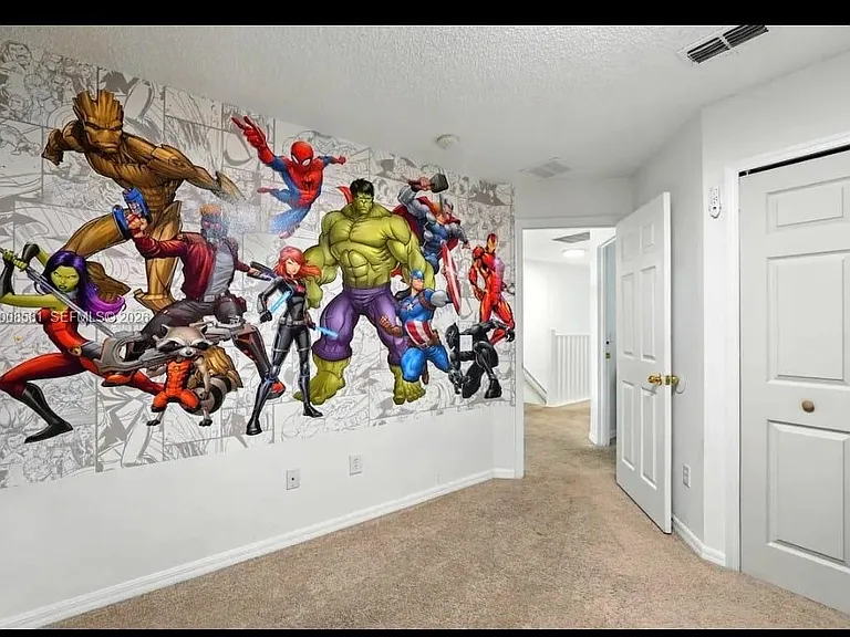 8520 Sunrise Key Dr — Photo 37