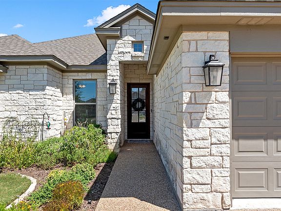 3rd image of 10025 Wildberry Dr