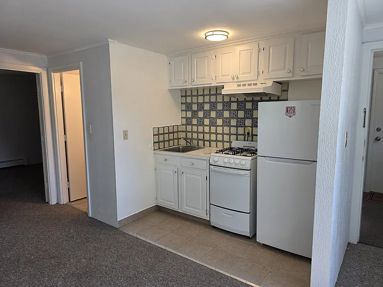 3040 Falmouth Rd #F3 — Photo 8