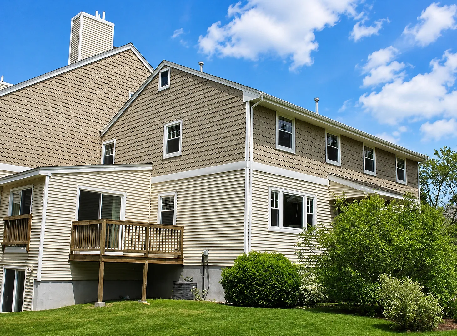 3 bed, 1.5 bath, $3,200 — Photo 2