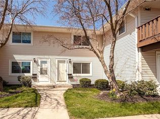 468 Eastbrooke Ln, Rochester, NY 14618