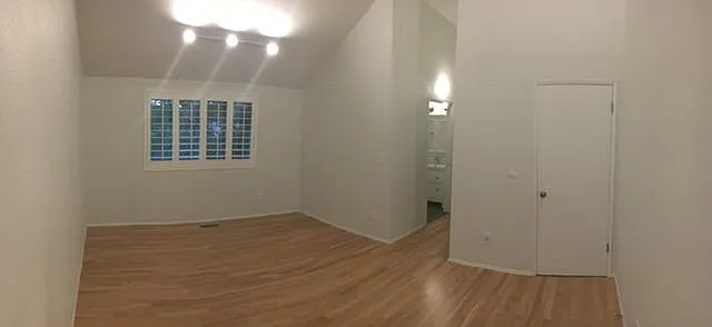 10608 NE 125th Pl — Photo 11