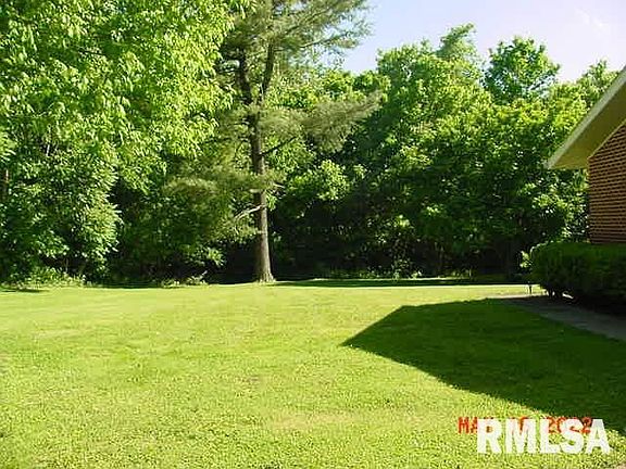 4th image of 1 Denny Circle Dr