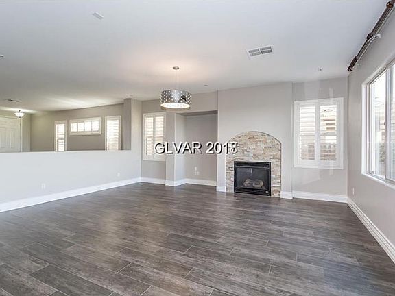 2nd image of 476 First On Dr