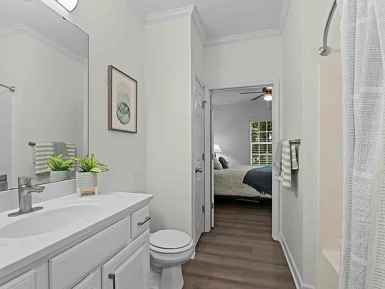Blue Hill Apartments — Photo 11