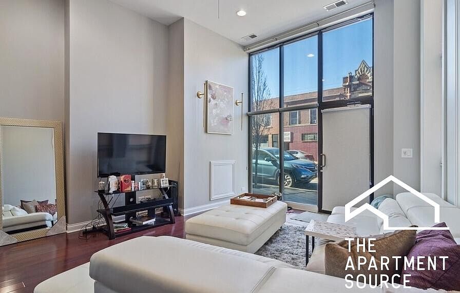 1st image of 3507 N Elston Ave #1F