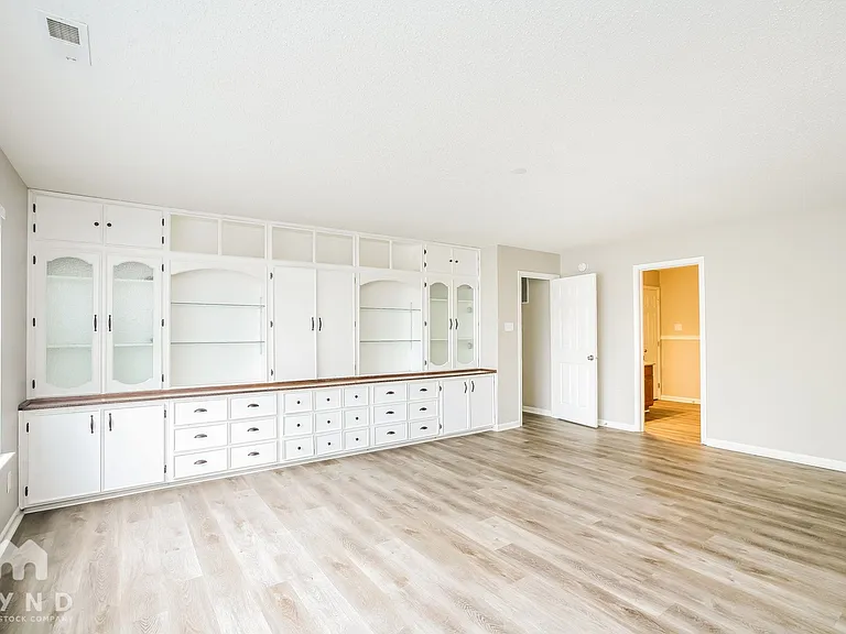 9032 Stones Bluff Ln — Photo 5