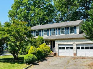9601 Broad Meadows Rd, Glen Allen, VA 23060