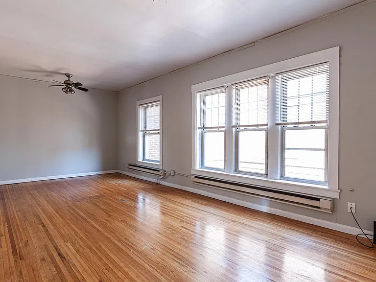 627 W Barry Ave #626-3 — Photo 1