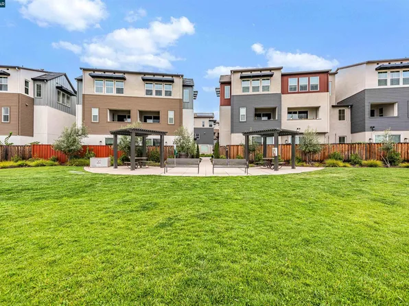 848 Oasis Ct, Hayward, CA 94544