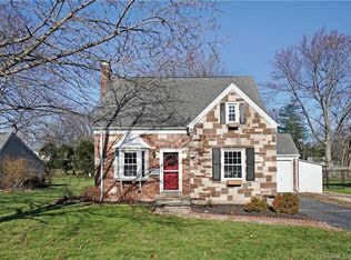150 Dowd St, Newington, CT 06111