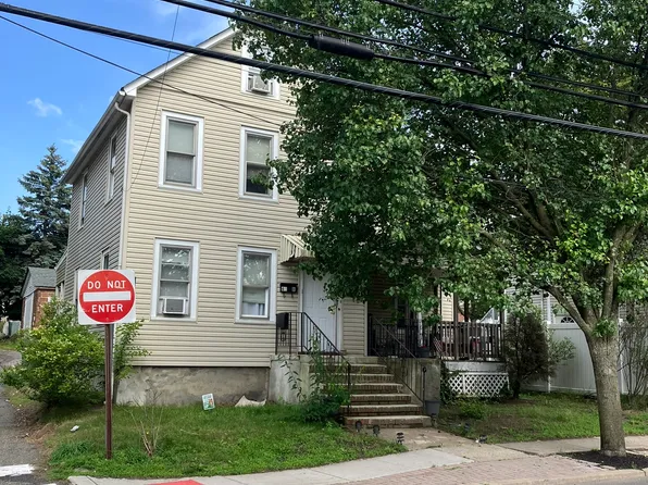 64 Main St APT B, Sayreville, NJ 08872