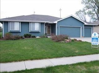 704 Maple St, Springfield, NE 68059