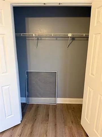3 bed, 2.0 bath, 2600 sqft, $1,600 — Photo 3
