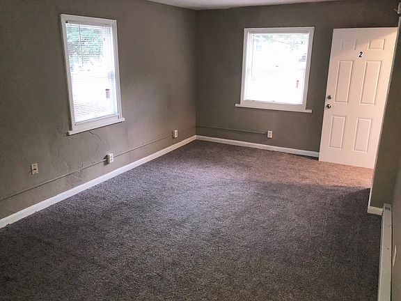 2nd image of 130 Laura Ave APT 2